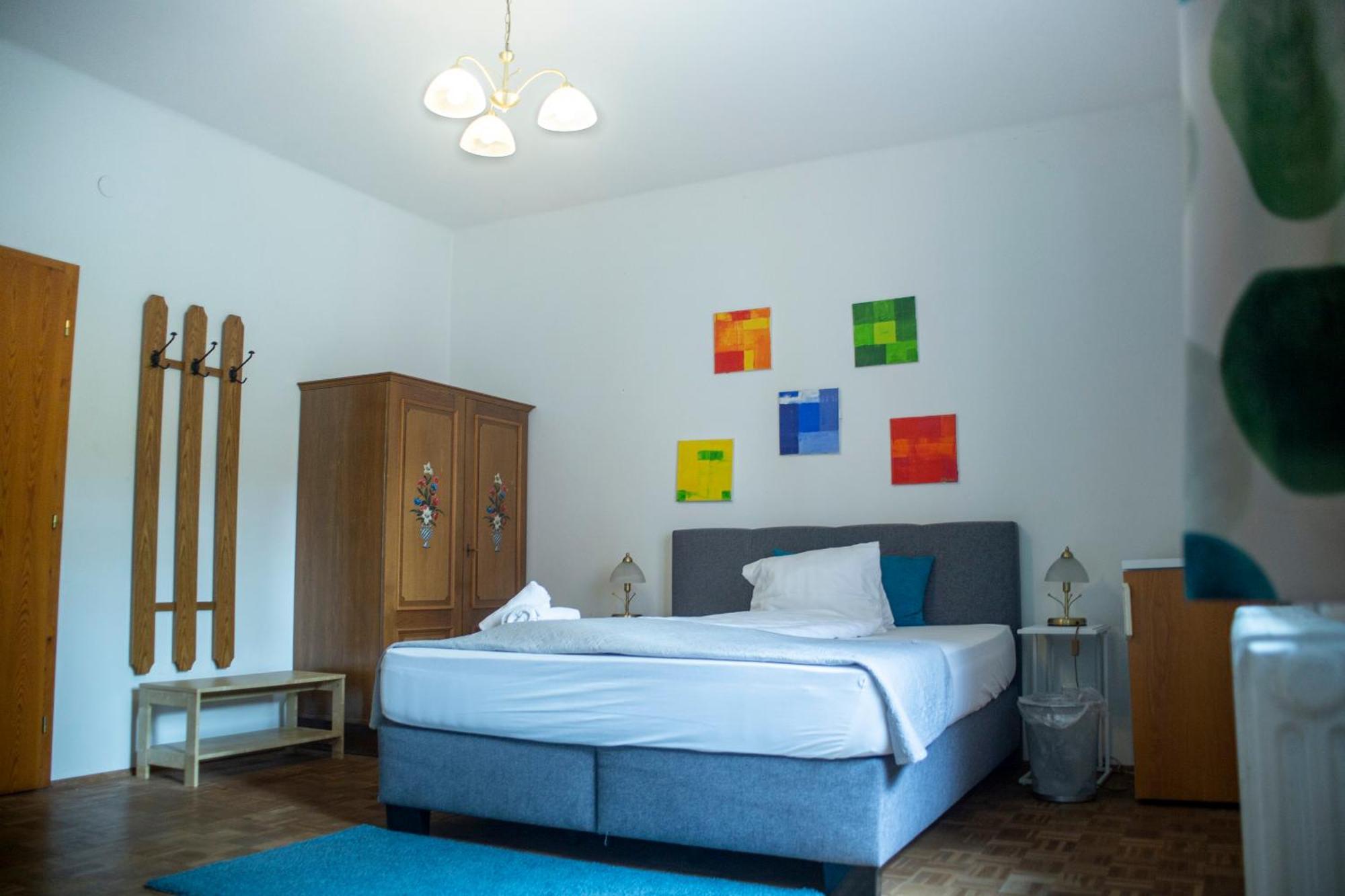 Trend Lokal-Rooms-Bar โฟรนไลเทน ภายนอก รูปภาพ